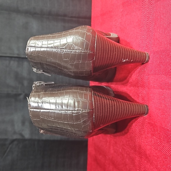 Heeled ankle boots - Picture 5 of 6